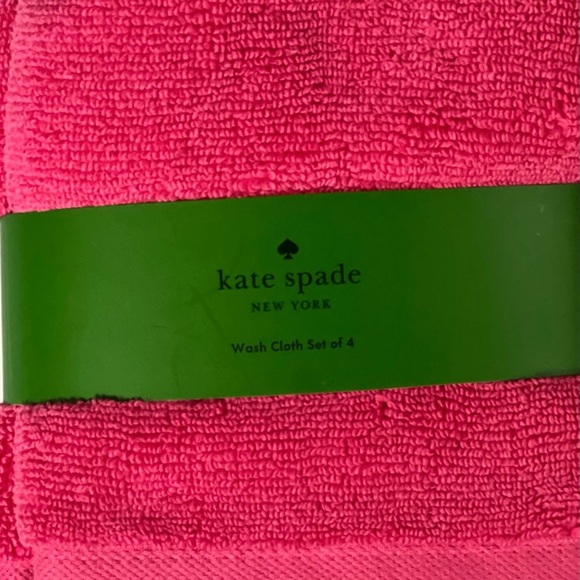 Kate Spade Hot Pink/ Barbie Pink Washcloths Set of 4 - Picture 1 of 4